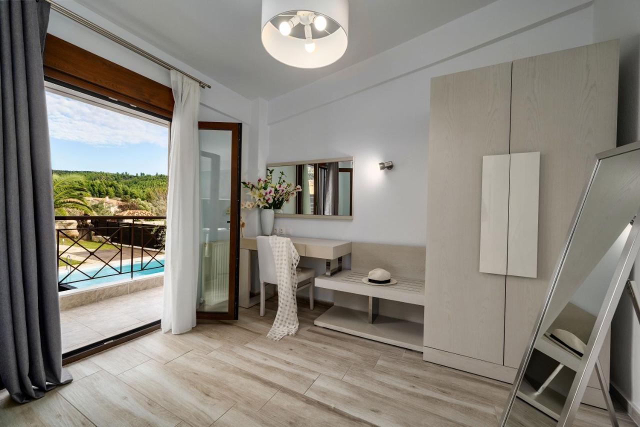 Palmrise Luxury Villas By Travel Pro Services - Nea Skioni Halkidiki Екстер'єр фото