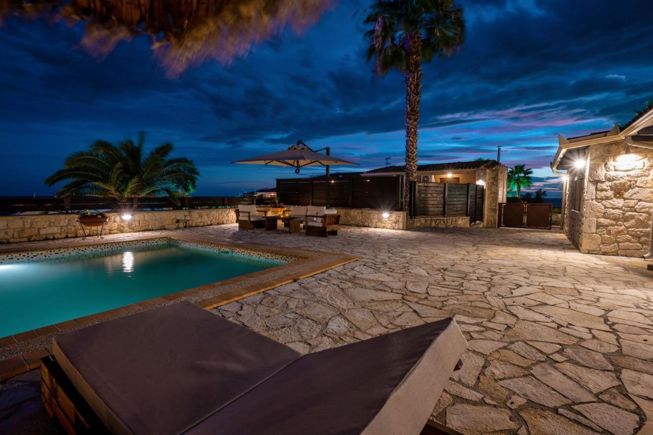 Palmrise Luxury Villas By Travel Pro Services - Nea Skioni Halkidiki Екстер'єр фото